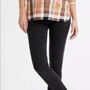 Maternity Side-Panel Skinny Jeans in Berkeley Wash